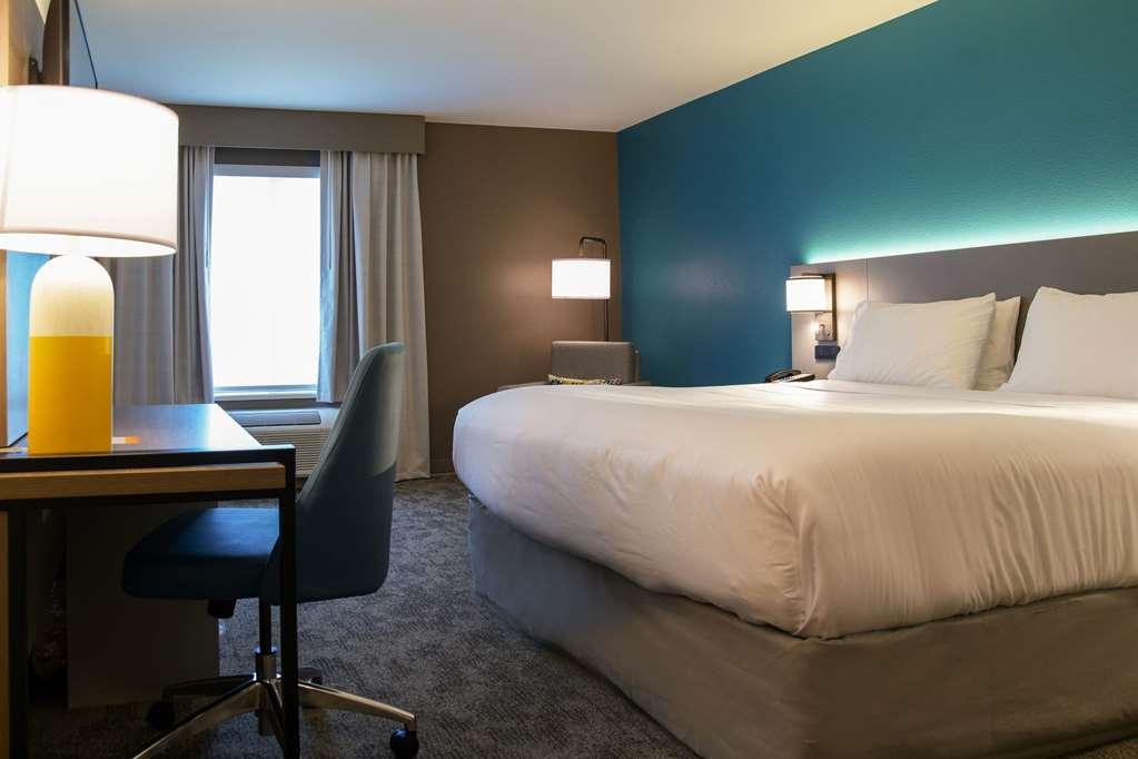 Comfort Inn & Suites Nw Milwaukee 저먼타운 객실 사진